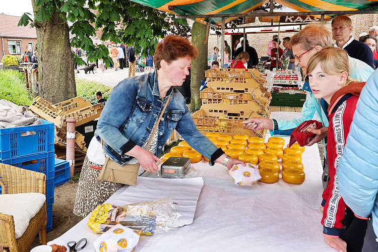 Rommelmarkt 2022 Waarder_166